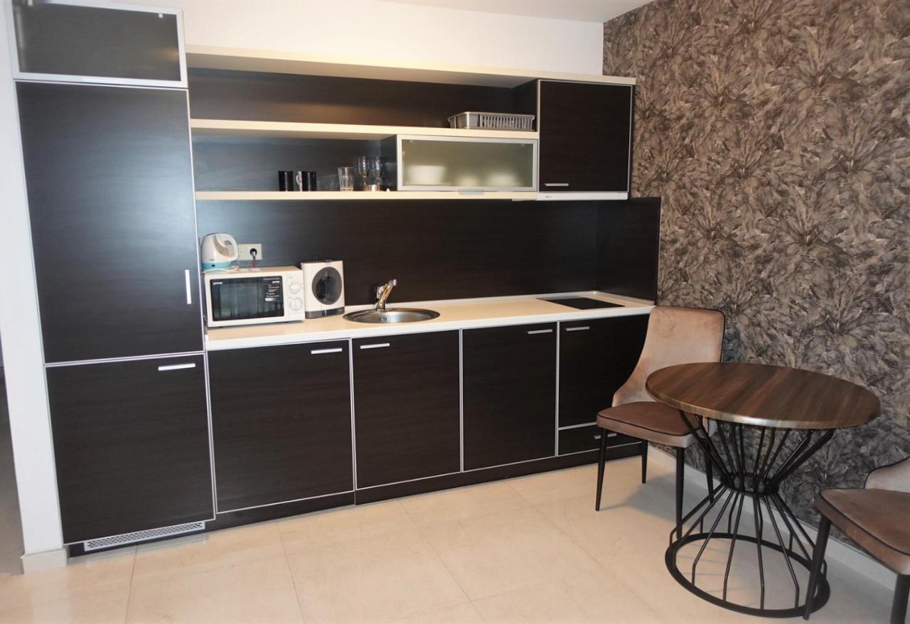 Millennium Apart Complex Aparthotel สวิติ วลัส ภายนอก รูปภาพ