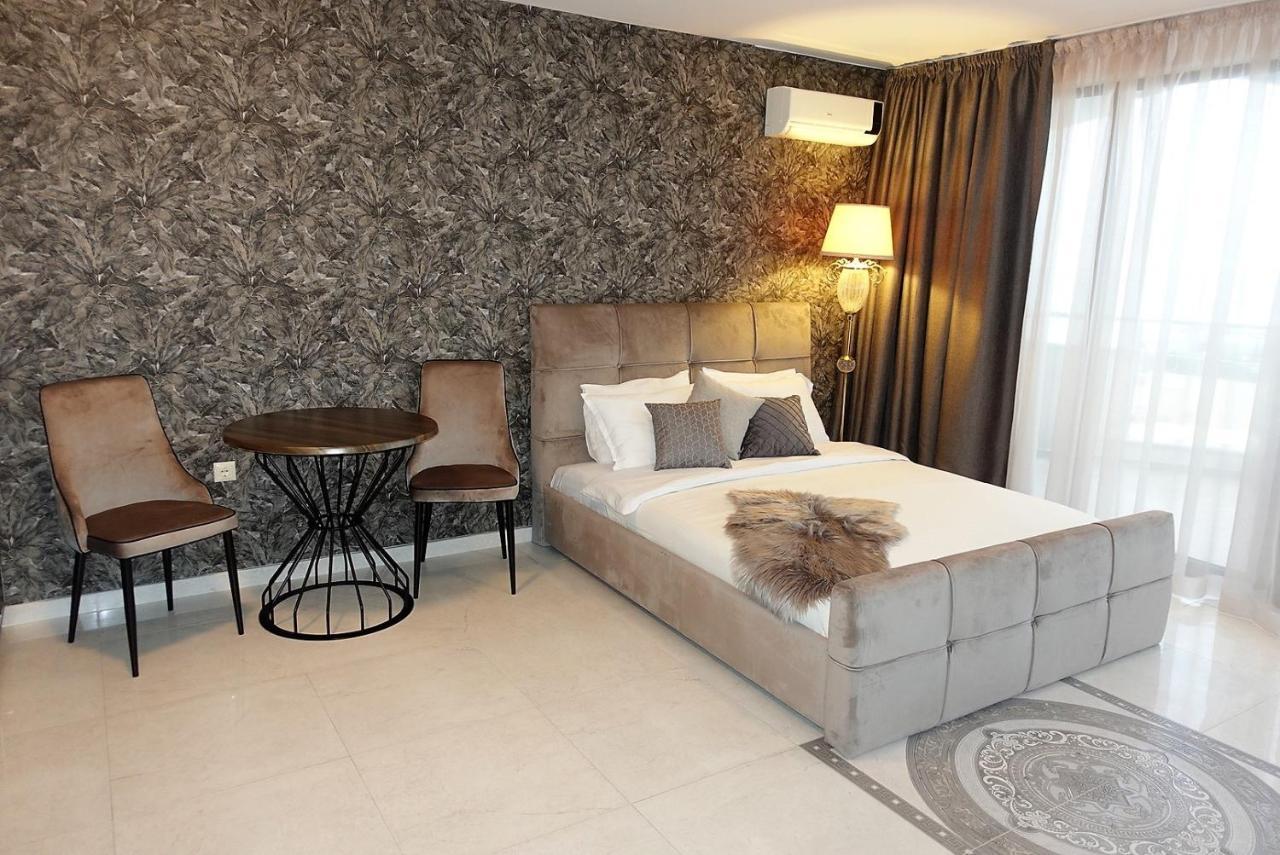 Millennium Apart Complex Aparthotel สวิติ วลัส ภายนอก รูปภาพ