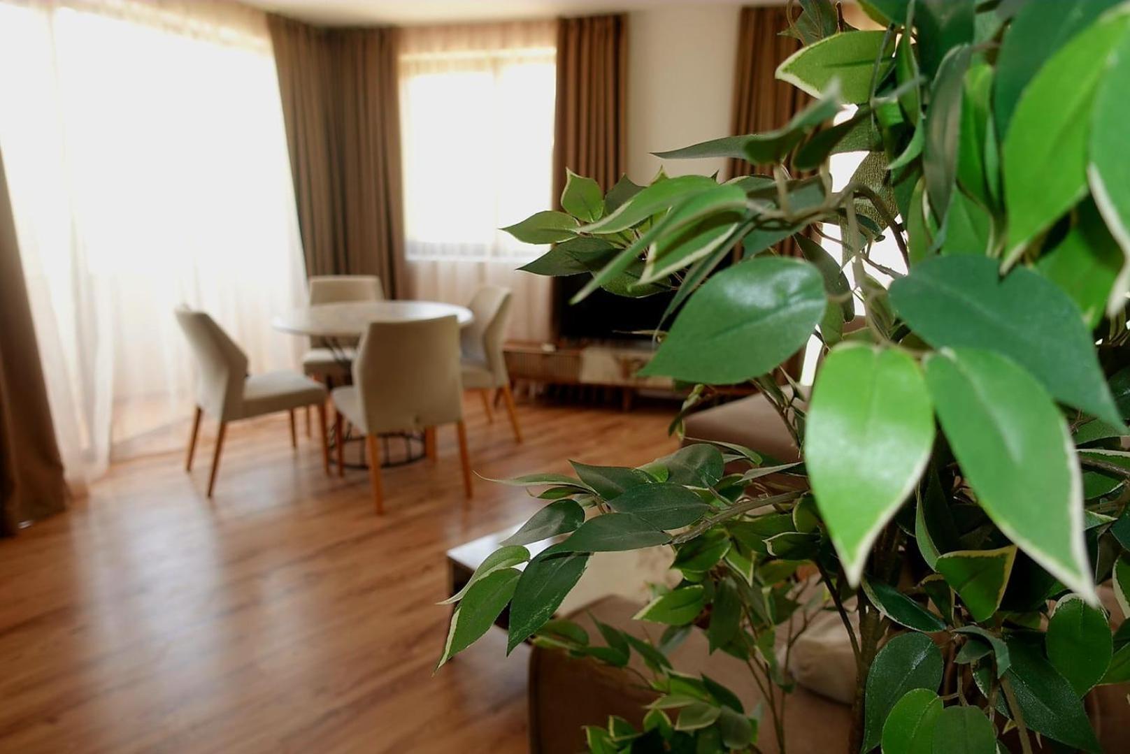 Millennium Apart Complex Aparthotel สวิติ วลัส ภายนอก รูปภาพ