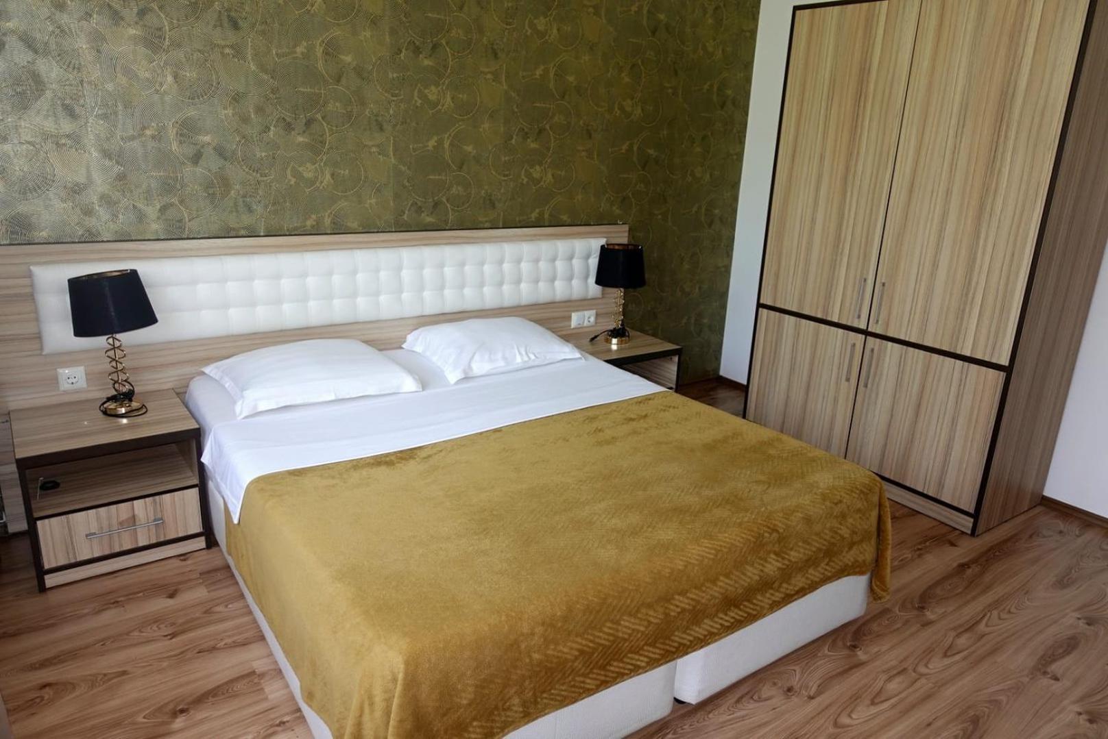 Millennium Apart Complex Aparthotel สวิติ วลัส ภายนอก รูปภาพ